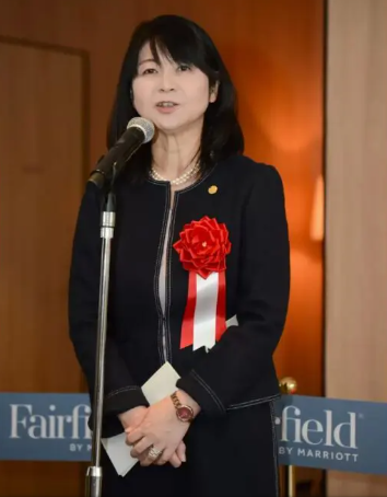 白川智子55歳