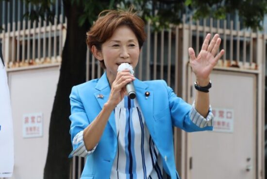 鎌田さゆり